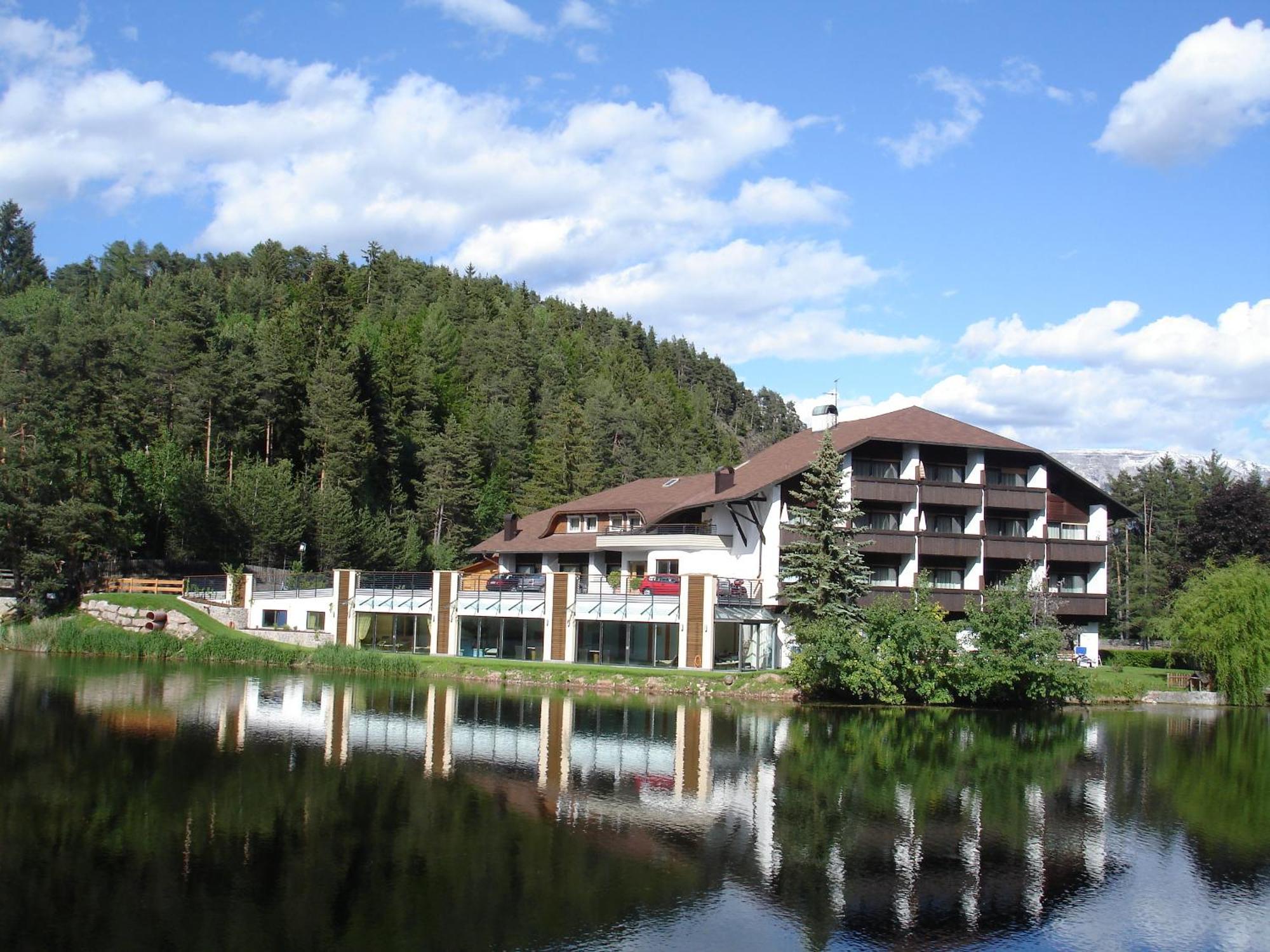 Hotel Am Wolfgrubenersee 소프라볼차노 외부 사진