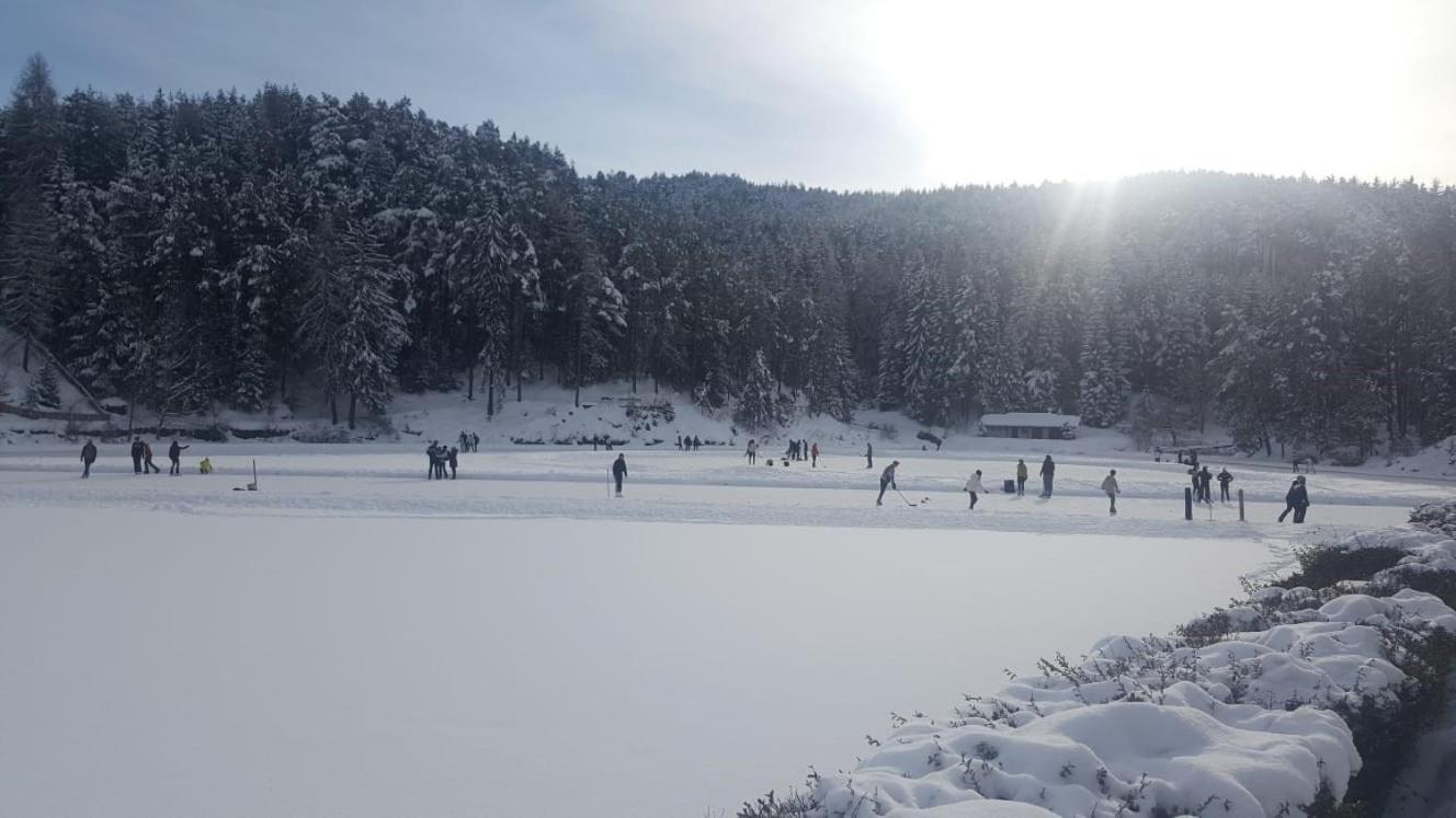 Hotel Am Wolfgrubenersee 소프라볼차노 외부 사진