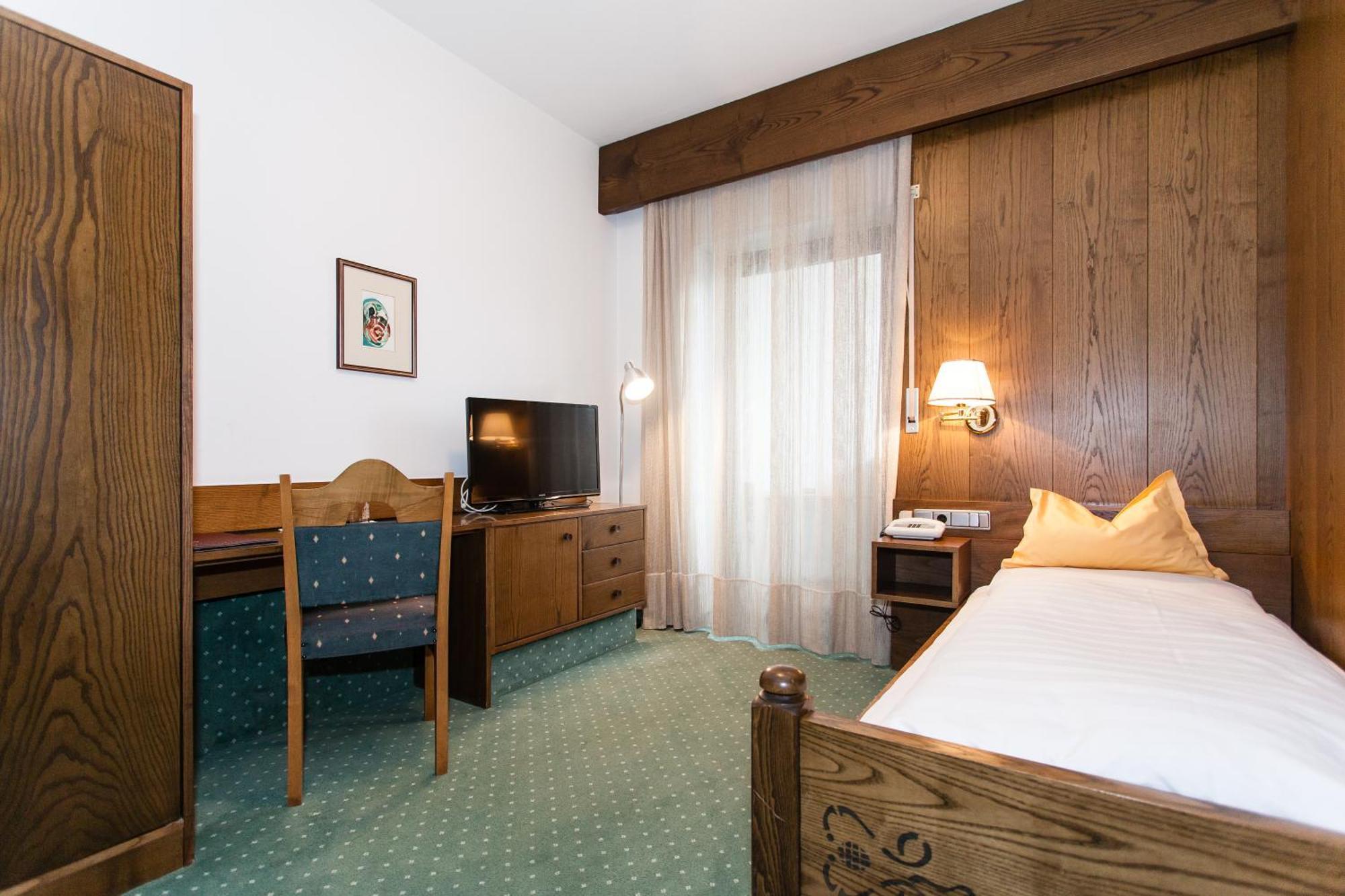 Hotel Am Wolfgrubenersee 소프라볼차노 외부 사진
