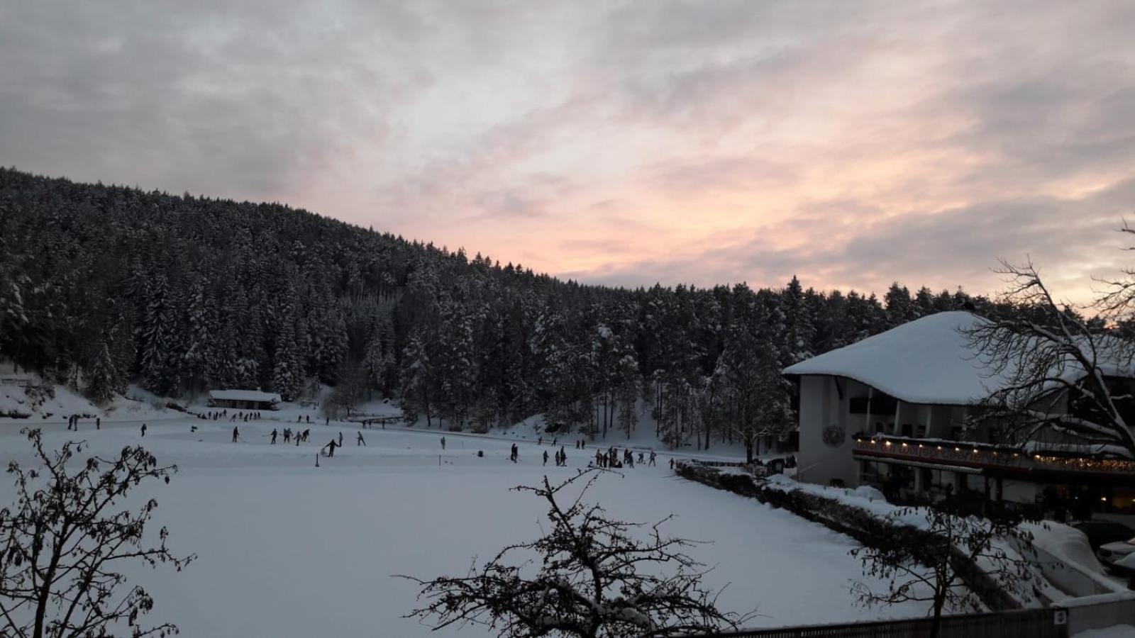 Hotel Am Wolfgrubenersee 소프라볼차노 외부 사진