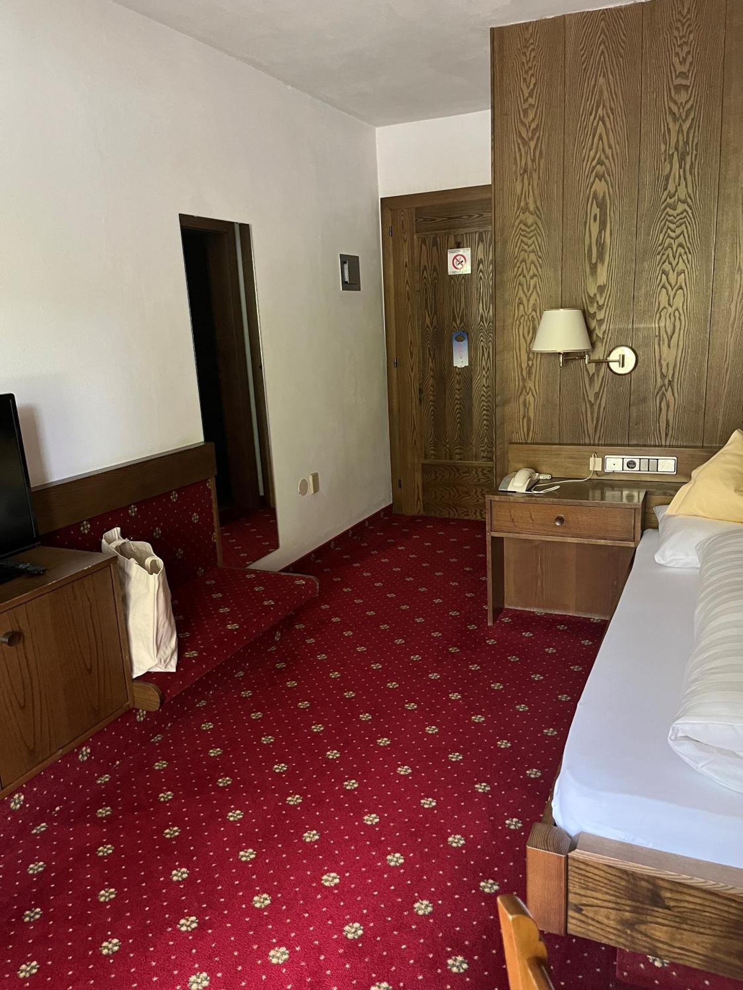 Hotel Am Wolfgrubenersee 소프라볼차노 외부 사진