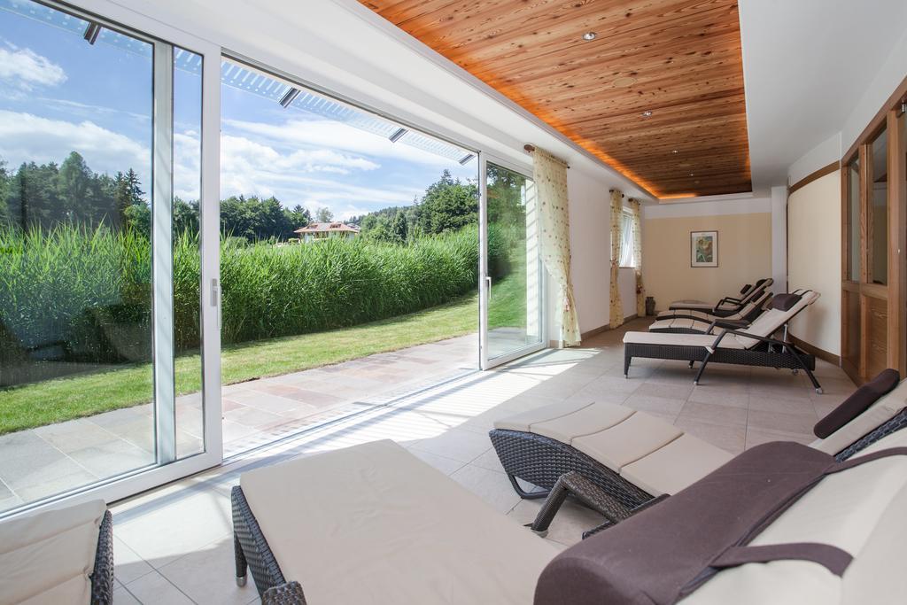 Hotel Am Wolfgrubenersee 소프라볼차노 외부 사진