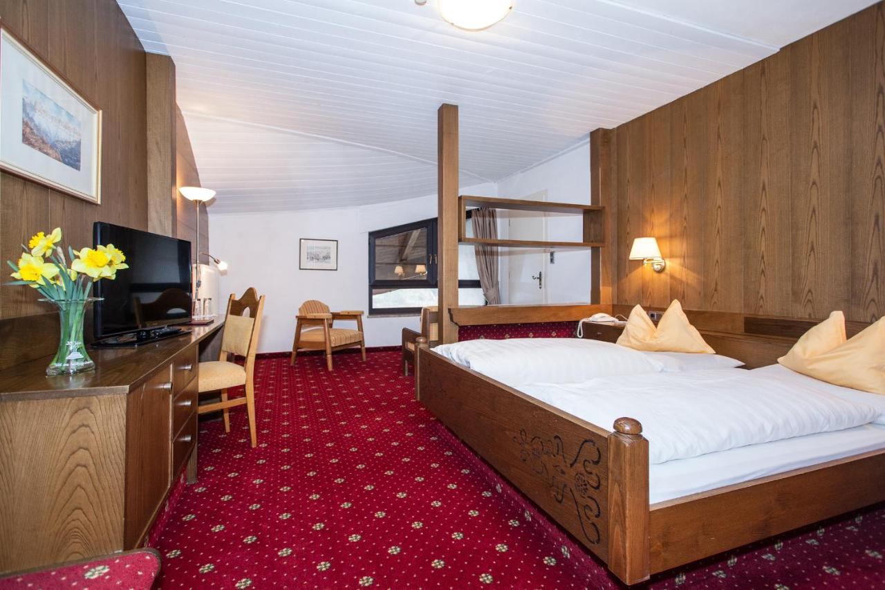 Hotel Am Wolfgrubenersee 소프라볼차노 외부 사진
