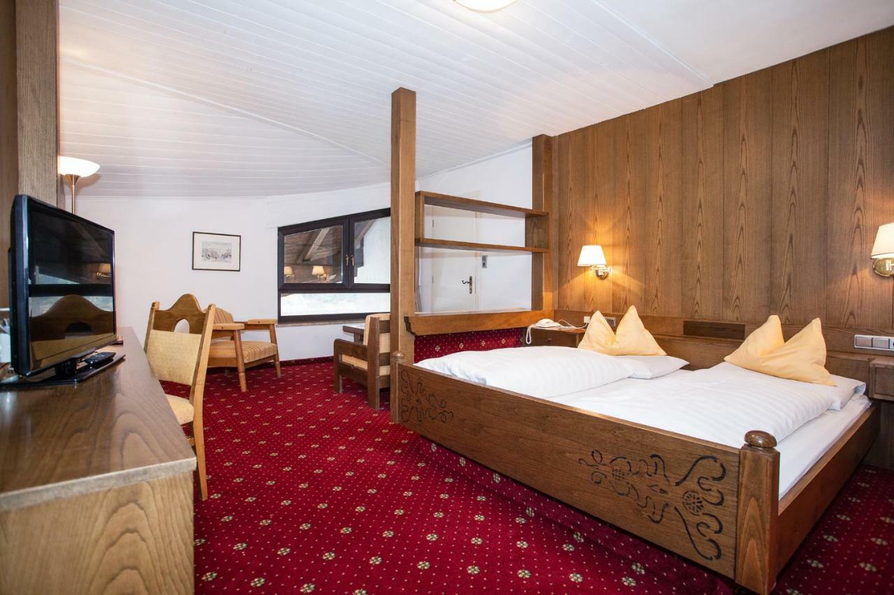 Hotel Am Wolfgrubenersee 소프라볼차노 외부 사진