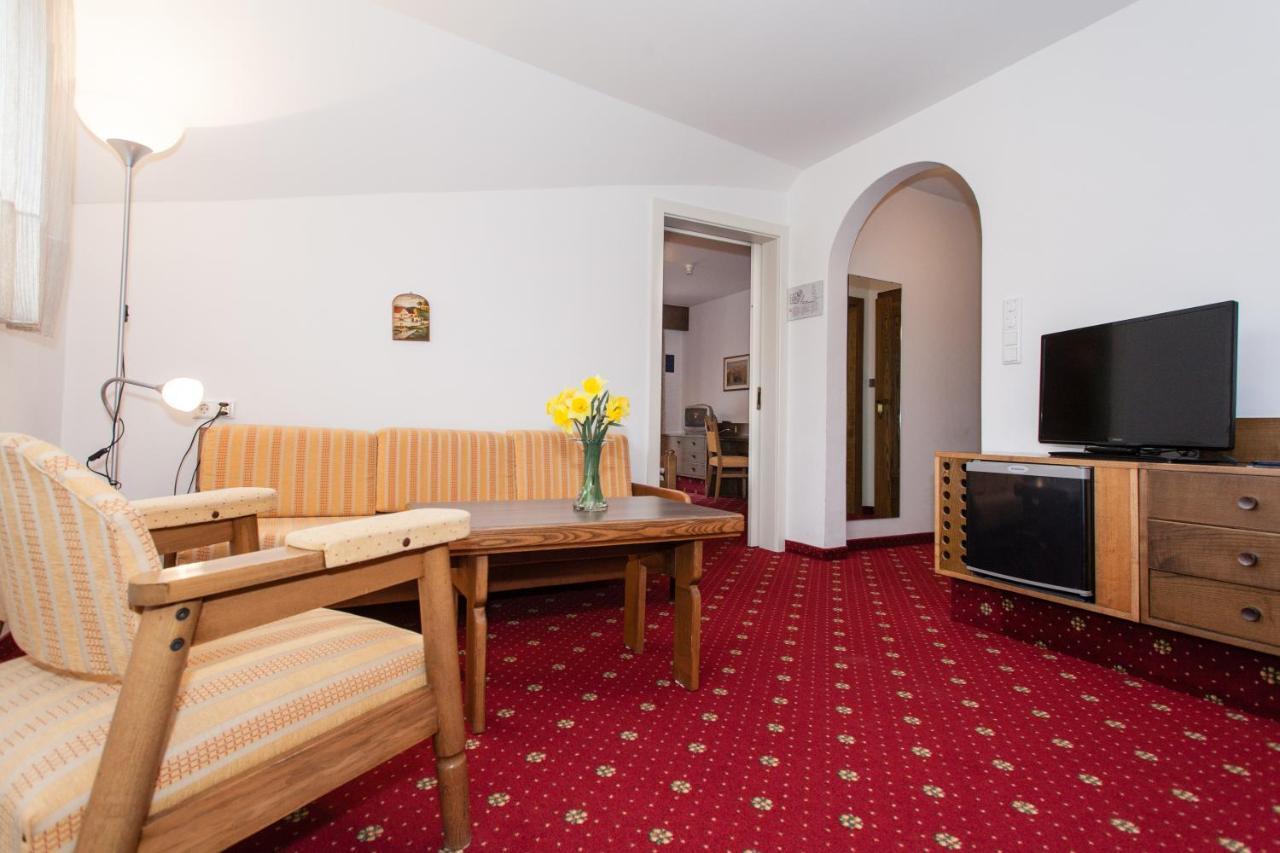 Hotel Am Wolfgrubenersee 소프라볼차노 객실 사진