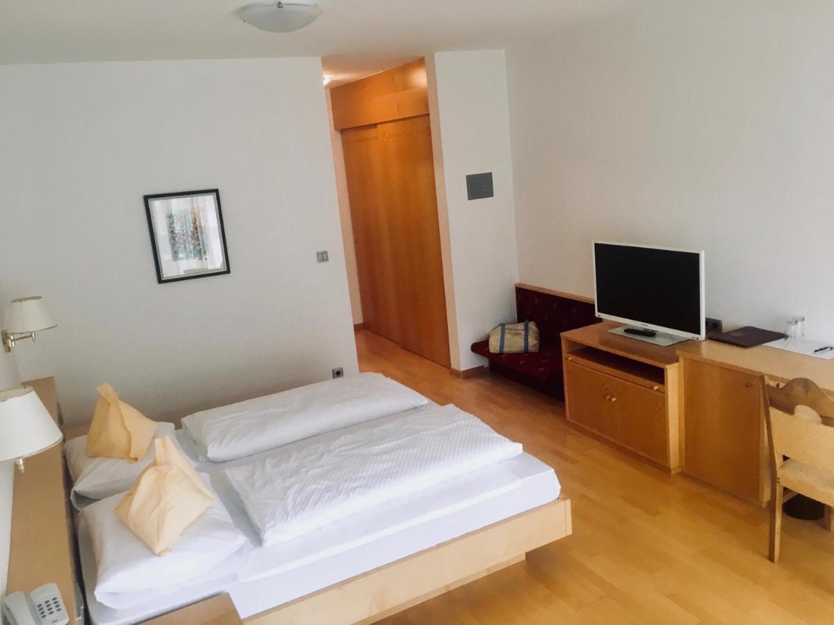 Hotel Am Wolfgrubenersee 소프라볼차노 외부 사진